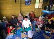 Walikota Tanjungbalai Mengunjungi Ibu Sri Wahyuni Yang Terbaring Sakit