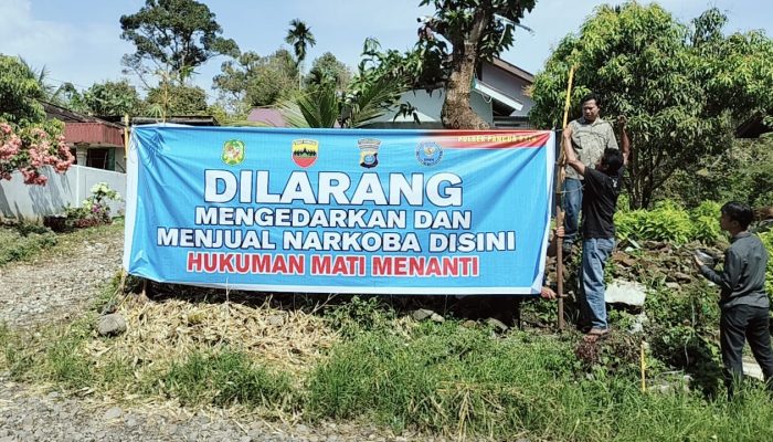 Warga Desa Namorih Apresiasi Polsek Pancur Batu Pasang Spanduk Larangan Berjudi dan Narkoba