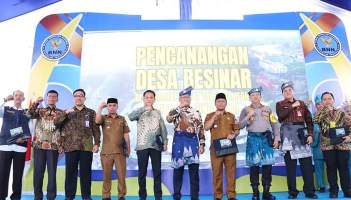Walikota Tanjungbalai Beserta Rombongan Kepala BNN-RI melaksanakan Pencanangan Desa Bersinar