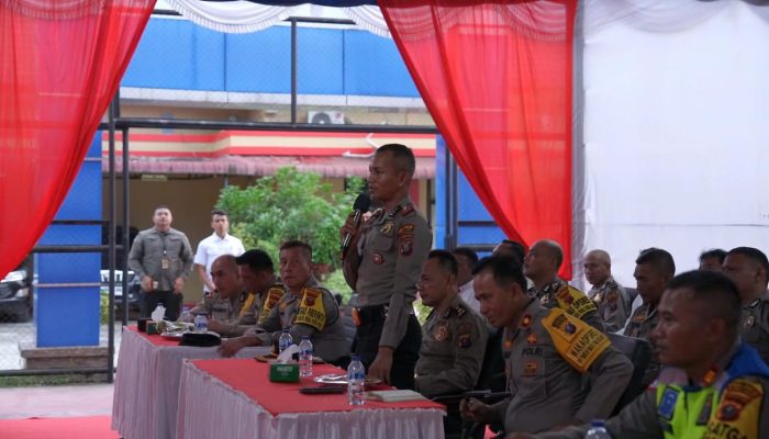 Berangkatkan Umroh Kapolsek Barus, Kapolda Sumut : Dia Berani Tolak Setoran Judi