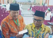 PJ.Wali kota Padangsidempuan DR.H.Letnan Dalimunthe dan Kabag TU Kemenag Sumut Drs. H.M.Yunus.MA lepas Tamu Allah kloter 20 dari Aula Madinatul Hujjaj