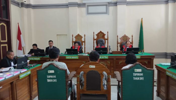 Sidang dugaan Tindak Pidana Korupsi dalam Kegiatan Belanja Barang Kepada Masyarakat Pembangunan Ipal Domestik di Kota Padangsidimpuan T.A 2020 dengan Agenda Pembacaan Surat Tuntutan.