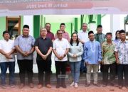 BUPATI NIAS SERAHKAN HEWAN QURBAN