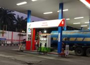 Gawat…Puluhan Truk Tangki CPO Isi Bio Solar di SPBU Jalan Yos Sudarso Tanjung Mulia, Mana Pertamina dan Polisi..?