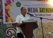 Kanwil Kemenag Sumut dan Insan Pers Bahas Sertifikasi Halal Dalam Media Gathering