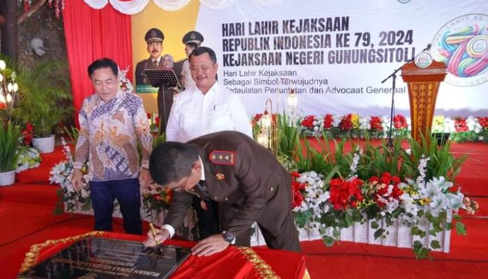 Hari Lahir Kejaksaan RI Ke-79 Tahun 2024, Wali Kota Gunungsitoli Hibahkan Tanah