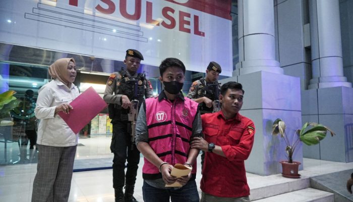 Penyidik Pidsus Kejati Sulsel Menetapkan Dan Menahan 1 Orang TSK  Dalam Dugaan Tipikor Penggunaan Angsuran Pelunasan Pinjaman Dan Hasil Kredit Nasabah Di BRI Unit Kolasi Kabupaten Enrekang Tahun 2022-2023