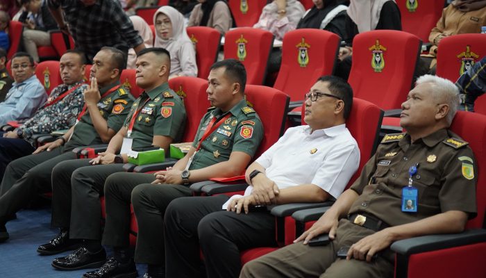 KAJATI SULSEL AGUS SALIM JADI NARASUMBER FGD PENANGANAN PERKARA KONEKSITAS DALAM PERSPEKTIF LEX IMPERFECTA DI UNHAS
