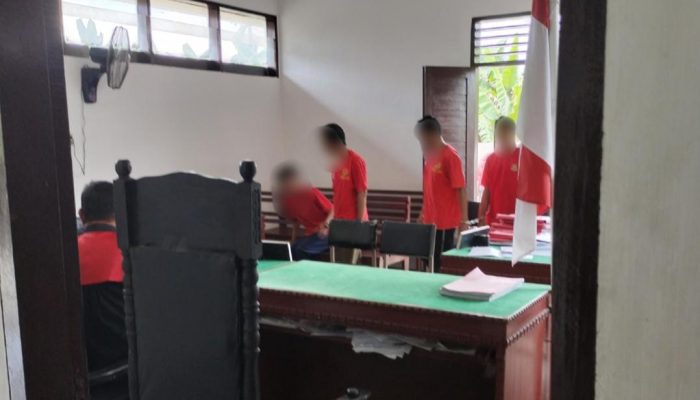 Aneh, Tiba Tiba Sidang Terdakwa Komplotan Pelemparan Bom Molotov Kerumah Wartawan di Pancur Batu Ditunda ?