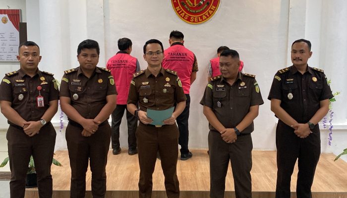 Kejaksaan Negeri Nias Selatan Tahan Bendahara PUPR Nias Selatan Dalam Kasus Tipikor TA.2018-2019