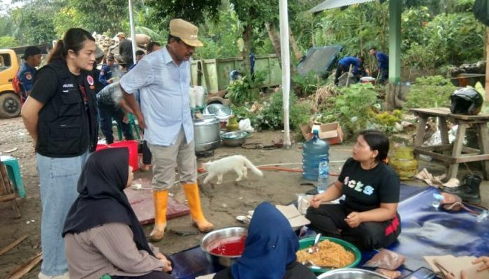 Calon Wali Kota Binjai Amir Hamzah, Datangi Warga Berengam Yang Kena Musibah Banjir 