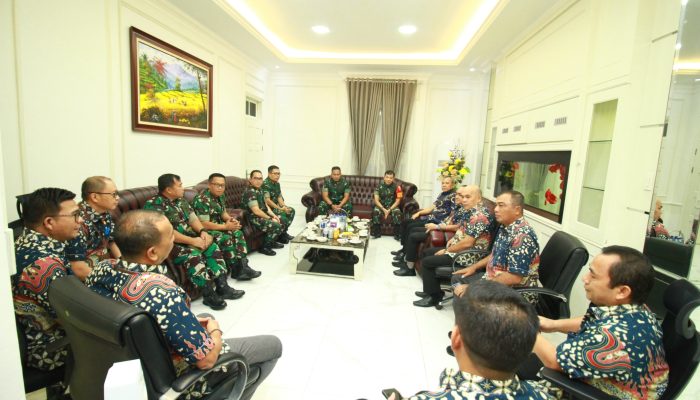 Kajati Sumut Terima Kunjungan Silaturahmi Pejabat Baru dan Pejabat Lama Pangdam I/BB