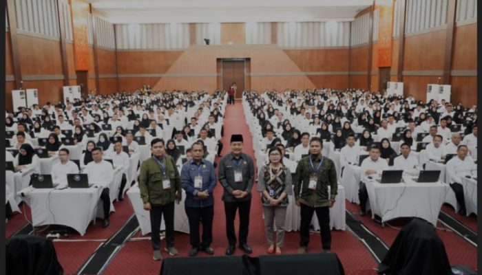 Pelaksanaan Ujian Seleksi CPPPK Tahun 2024. Kabag TU : Seluruh Peserta Agar Serius, Semangat dan Percaya Diri