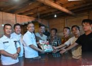 Sekdakab Nias Kunjungi Dan Serahkan Bantuan Kepada Korban Kebakaran