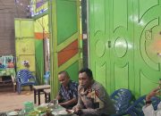Kapolres T.Balai Sahur Bersama Masyarakat  Di Warung Wak Sobah