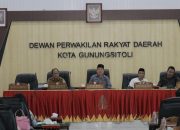 Wakil Wali Kota Gunungsitoli Hadiri Rapat Paripurna DPRD
