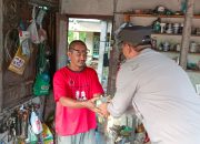 Sat Binmas Polres Lhokseumawe Berbagi Takjil Sambil Edukasi Kamtibmas, Warga Antusias
