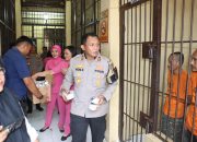 Junjung Nilai Kemanusiaan Polres Tanjun Balai Berikan Takjil ke Para Tahanan Yang Berpuasa