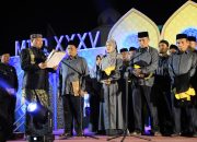 ‎Ribuan Masyarakat Penuhi Lapangan Landing, Semarakkan Pembukaan MTQ ke-35 Aceh Utara