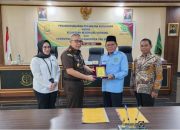 Kemenag Deli Serdang Dr.H. Saripuddin Daulay .S.Ag.M.Pd dan Kejari Deli Serdang Tandatangani MoU Pengawasan Rumah Ibadah