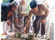 Kakanwil Kemenagsu  H.Ahmad Qosbi S.Ag.MM Letakkan Batu Pertama Pembangunan Gedung Asrama Pesantren Tahfizh Qur’an Umat Annajah Sumut
