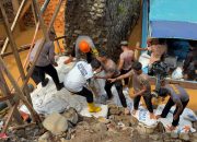 Implementasikan Instruksi Presiden Prabowo, Polda Sumut Perbaiki Jembatan Yang Rusak Akibat Bencana Alam