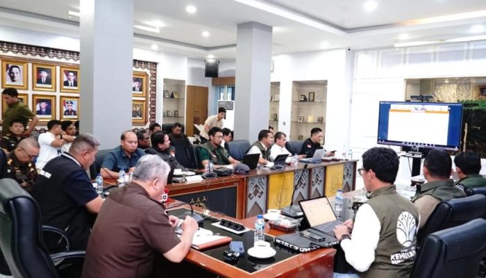 SATGAS PENERTIBAN KAWASAN HUTAN (PKH) GELAR RAPAT KOORDINASI HASIL INVESTIGASI ATAS KONDISI PASCA BENCANA ALAM DI WILAYAH SUMUT, ACEH DAN SUMATERA BARAT