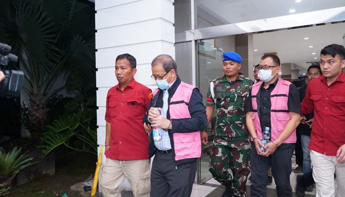 2 Tersangka Dalam Kasus  Penjualan Aluminium  PT Inalum Inisial DS Dan JS  Di Tahan Pihak Kejatisu