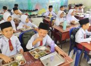 Senyum Ceria Siswa MIN 1 Asahan Warnai Hari Pertama Program MBG