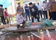 Bupati Nias Letakan Batu Pertama Pembangunan Mushalla Al-Ikhlas