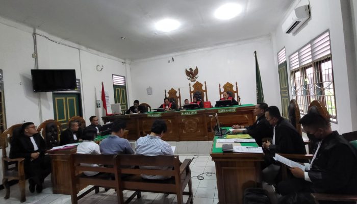 KEPALA KEJAKSAAN NEGERI PADANGSIDIMPUAN SELAKU JAKSA PENUNTUT UMUM MEMBACAKAN DAKWAAN TINDAK PIDANA KORUPSI PADA KEGIATAN BELANJA BARANG KEPADA MASYARAKAT (PEMBANGUNAN IPAL DOMESTIK DI KOTA PADANGSIDIMPUAN TA. 2020)