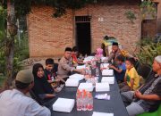 Kapolres Madina AKBP Arie Sofandi Paloh. Buka Puasa Bersama Keluarga Tuna Netra Di Kelurahan Pidoli Dolok