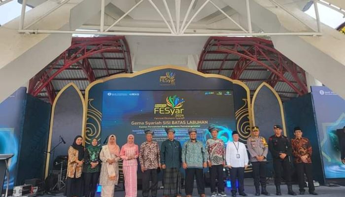 Ketua TP PKK Kota Tanjungbalai Hadiri Acara Road To Festival Ekonomi Syariah