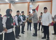 Dir Binmas Poldasu Kombes.Pol.M.Muslim Siregar Mewakili Kapolda Sumut Dan Kanwil Kemenag Sumut H.Ahmad Qosbi.S.Ag.MM Lepas Jammah Kloter lll, Satu Jamaah Asal Madina Ditunda Berangkat