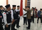 Ketua PPIH Embarkasi Medan Dan Kakan Kemenag T.balai Lepas Kloter 8