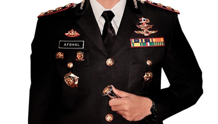 Kapolres Asahan dan Jajaran Salurkan Bantuan Sosial  Kepada Masyarakat Yang Sedang Sakit Struck Di pelabuhan Panton Bagan Asahan 