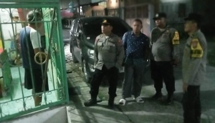 Tekan Gangguan Kamtibmas, Polsub Sektor Datuk Bandar Timur Patroli Dialogis Bertemu Warga