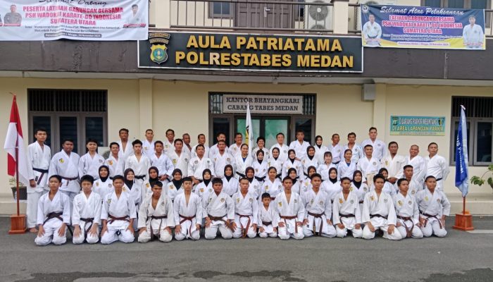 Kasi Was Polrestabes Medan Ajak Wadokai Pengprov Sumut Gelar Latihan Pemegang Sabuk Hitam di Mapolresta Medan