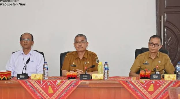 Penyerahan Jaminan Hari Tua dan Jaminan Kematian PT Taspen kepada ASN di Lingkungan Pemkab Nias