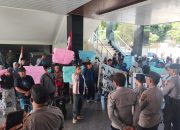 Mahasiswa Kecewa Kader PKS Lindungi Peternak Babi