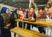 Kapolri Kunjungi Stand UMKM  DPD Bhayangkari Aceh Dan Nikmati ” Kupi Khop”