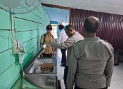 POLRES SIMEULUE LAKUKAN KUNJUNGAN DAN PENGECEKAN DAPUR SPPG DI DESA LATAK AYAH
