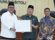 Wali Kota Gunungsitoli Sampaikan Pendapat Akhir Ranperda Perubahan Keempat Perda Nomor 8 Tahun 2016 tentang Pembentukan dan Susunan Perangkat Daerah