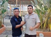 Plt. Kajari Madina Yos A. Tarigan Silaturahmi dengan FORWAKA di Café Genta