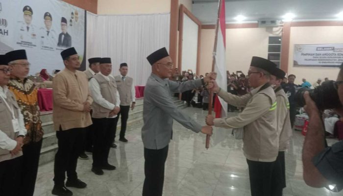 Kloter 2 Jamaah Haji Asal Langkat Di Lepas Ketua Komisi Vlll H.Marwan Dasopang  Dan  Gubernur  Sumut Bobby Afifi  Nasution 