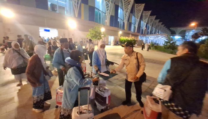 Sempat Mendarat Darurat di Kualanamu, Seluruh Jemaah Haji SUB 16 Tiba Selamat di Madinah