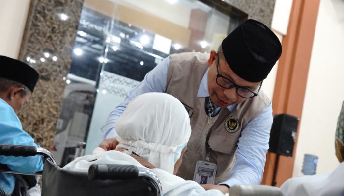 Arahan Kanwil Kemenhaj Dr.H.Zulkifli Sitorus.MA,Saat Kloter 8 Memasuki Aula  Jabal Noor  Minta Jemaah Fokus Raih Haji Mabrur Dan Mabruroh.