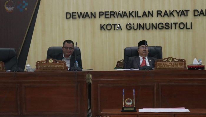 Wali Kota Gunungsitoli Hadiri Paripurna Penyampaian Rekomendasi DPRD atas LKPJ TA 2025