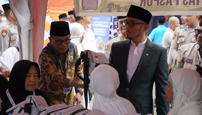 Wakil Menteri Haji Dan Umroh RI Dahnil Azhar Simanjuntak Apresiasi Kesigapan PPIH Embarkasi Haji Medan Dalam Menangani Jamaah Calhaj Transit  Technical Landing
