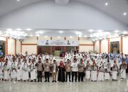 Kakanwil Kemenhaj Sumut Dr.H Zulkifli Sitorus.MA  Lepas Kloter Terakhir (17)  Embarkasi Medan, Ingatkan Jemaah Patuhi Peraturan Di Tanah Suci, Jaga Kesehatan Dan Jalankan Ibadah Dengan Baik.